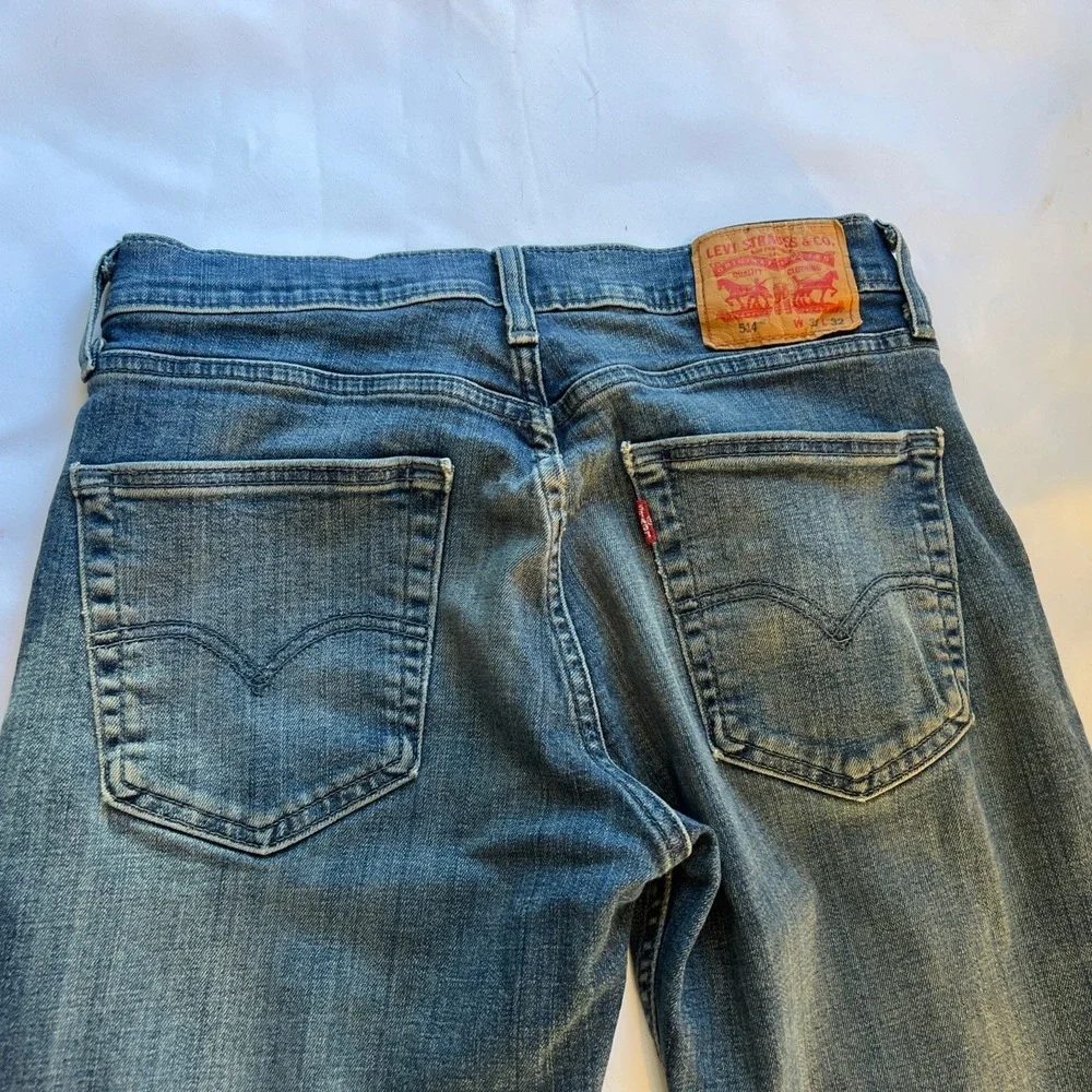 Levi's 514 Men's Jeans 31x32 Zipper Fly Straight Leg Grungy Blue Denim